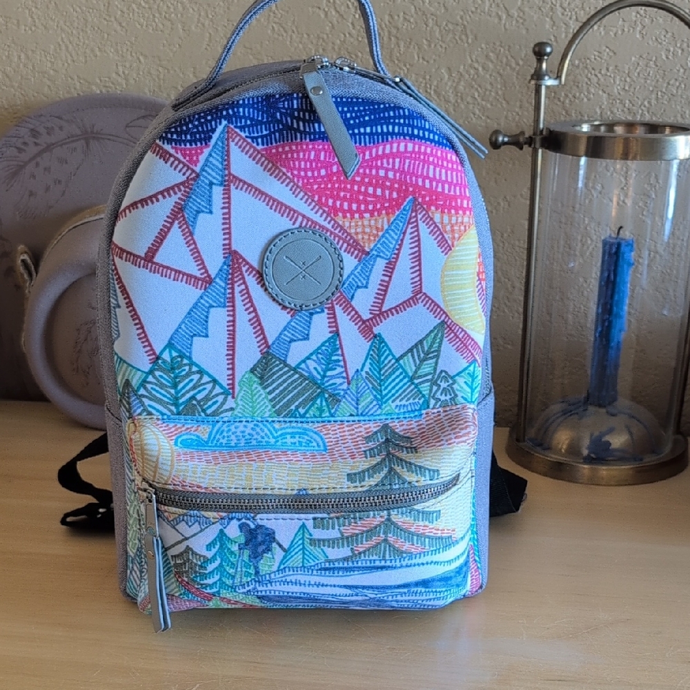 Colorful Geometric Pattern Backpack - image 1